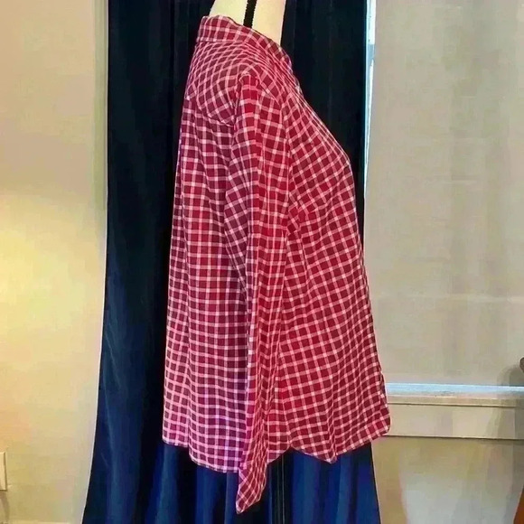 Talbots Petite Woodland Berry XL Plaid Button Down - Picture 3 of 10